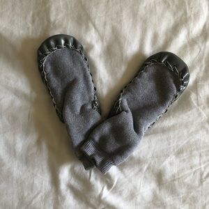 Hanna Andersson classic slipper moccasins